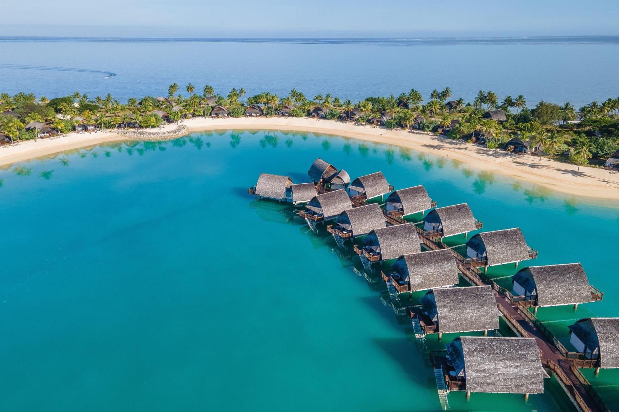 Fiji Marriott Resort Momi Bay Zewnętrze zdjęcie Aerial view of the resort